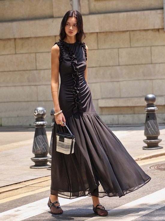 Commense Dresses & Skirts - NWT Commense Black Ruffled Detail Ruched-Front Sleeveless Maxi Dress Size S